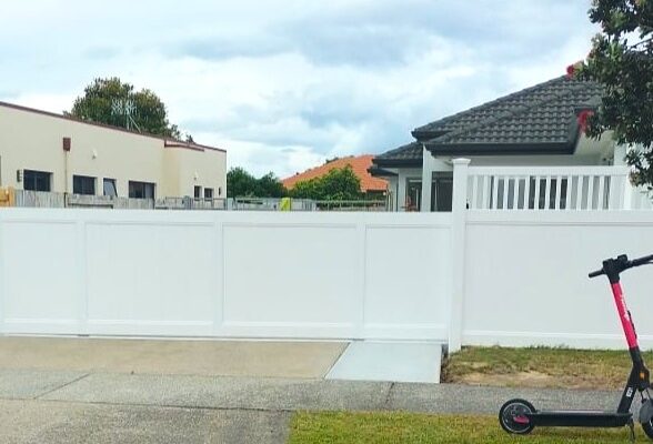 pvc-insert-gate